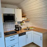 Luettje Ginsterhuus - Ferienwohnung Suedwind